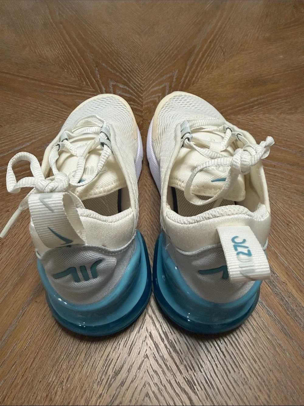 Nike Air Max 270 Kids Cream & Teal Sneakers Sz 3Y